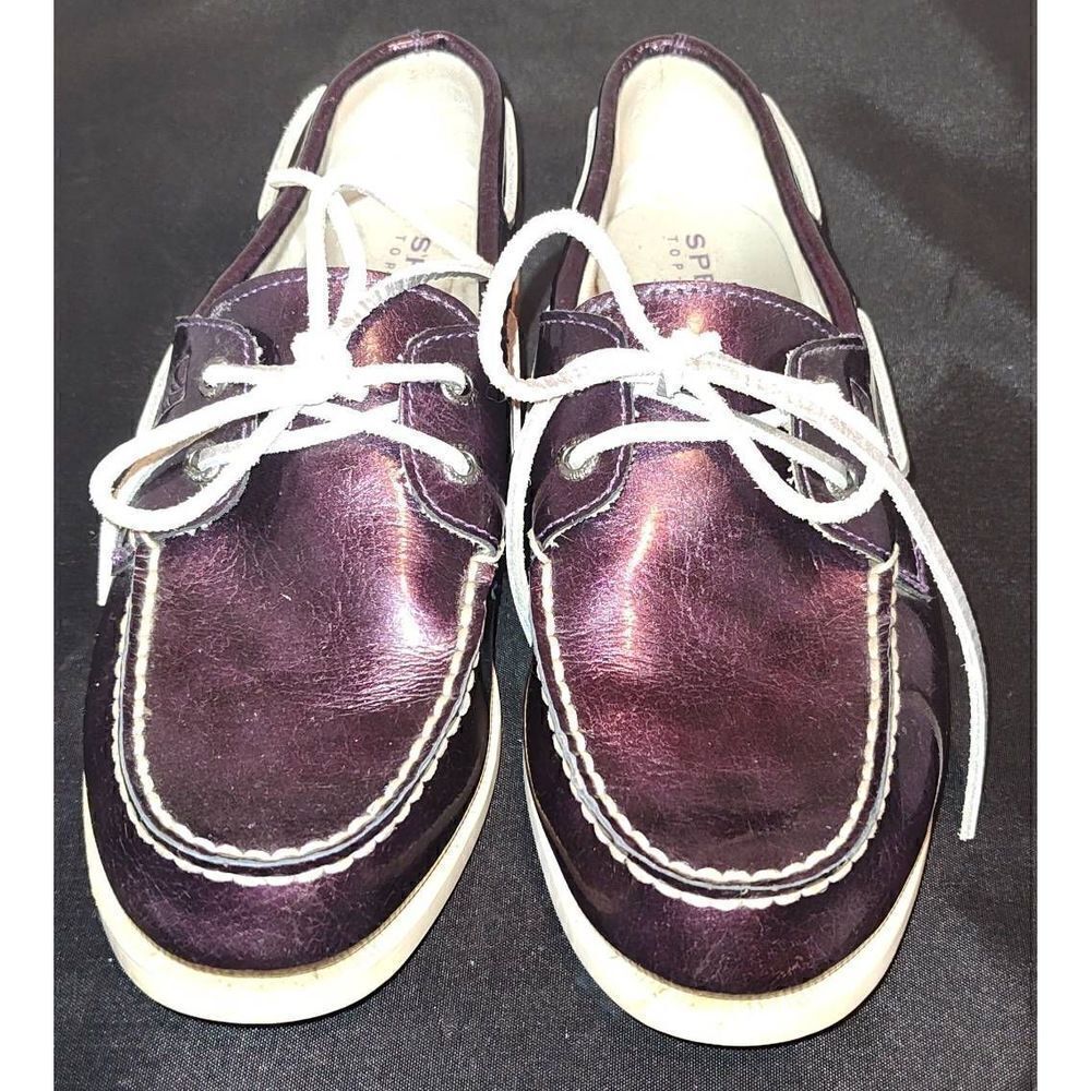 Sperry Top Sider PURPLE Shiny Patent Deck Boat Shoes Women 5M